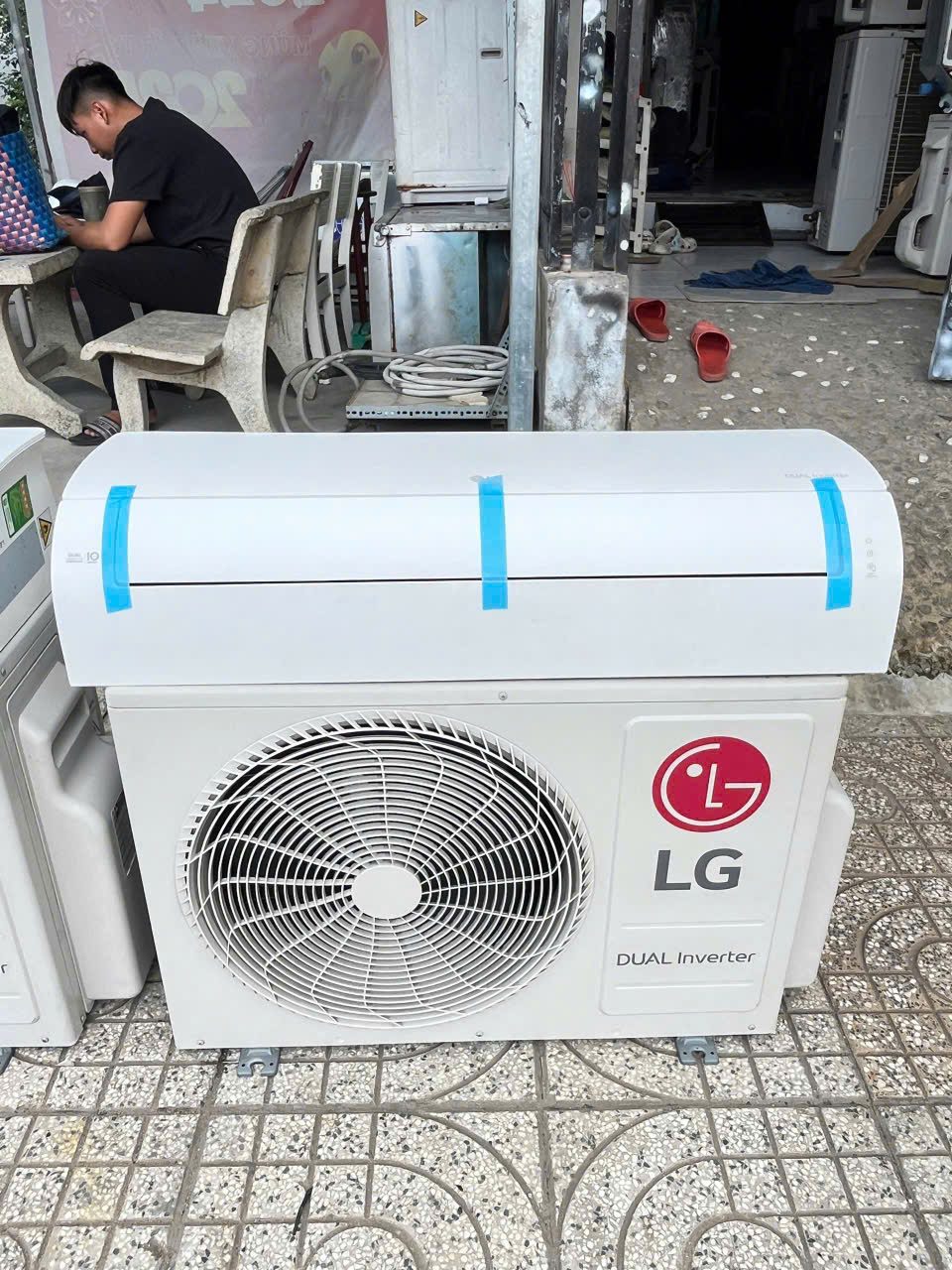 MÁY LẠNH LG INVERTER 2HP MỚI 95% tại điện lạnh Minh Trí